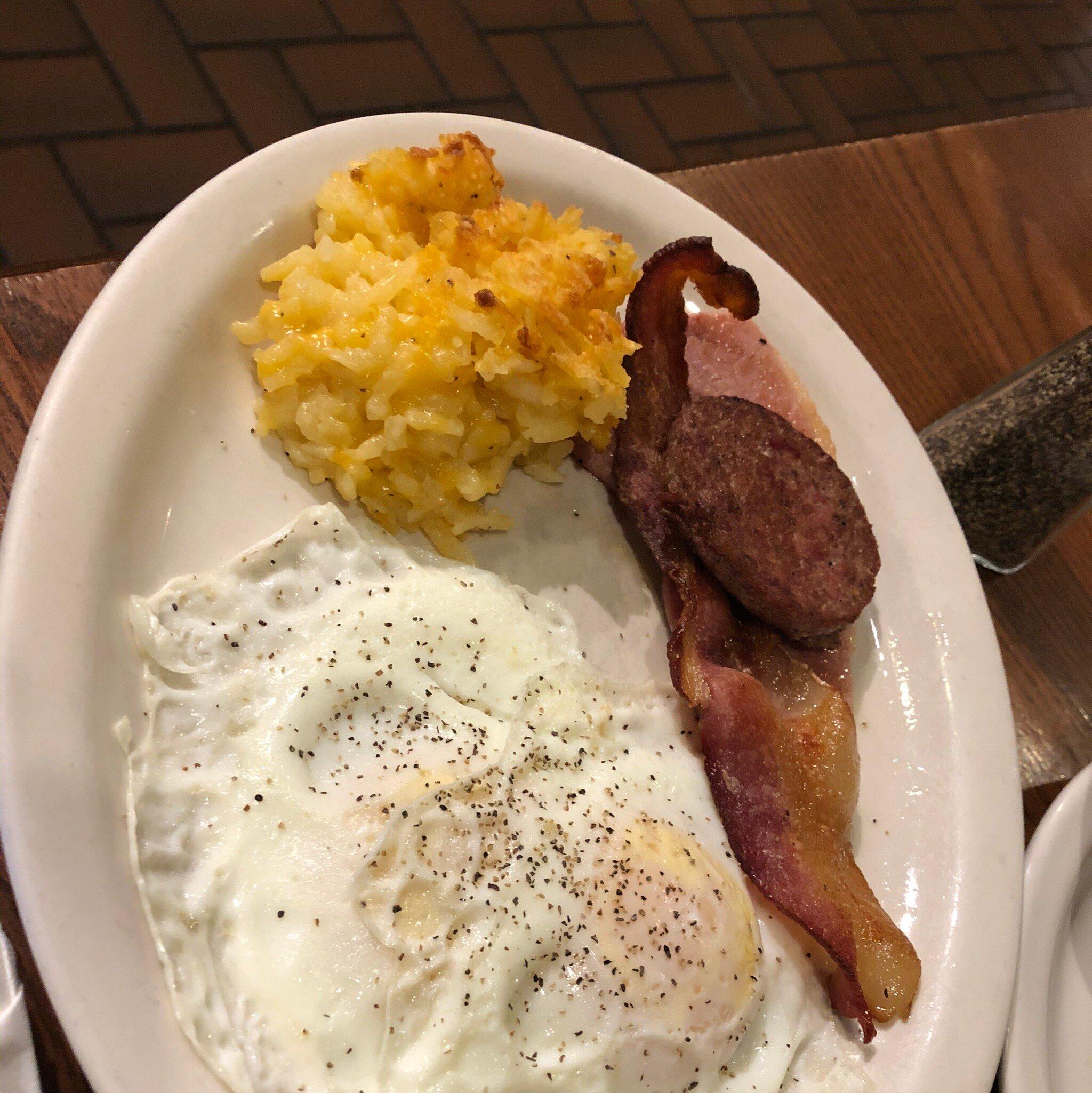 Cracker Barrel Old Country Store