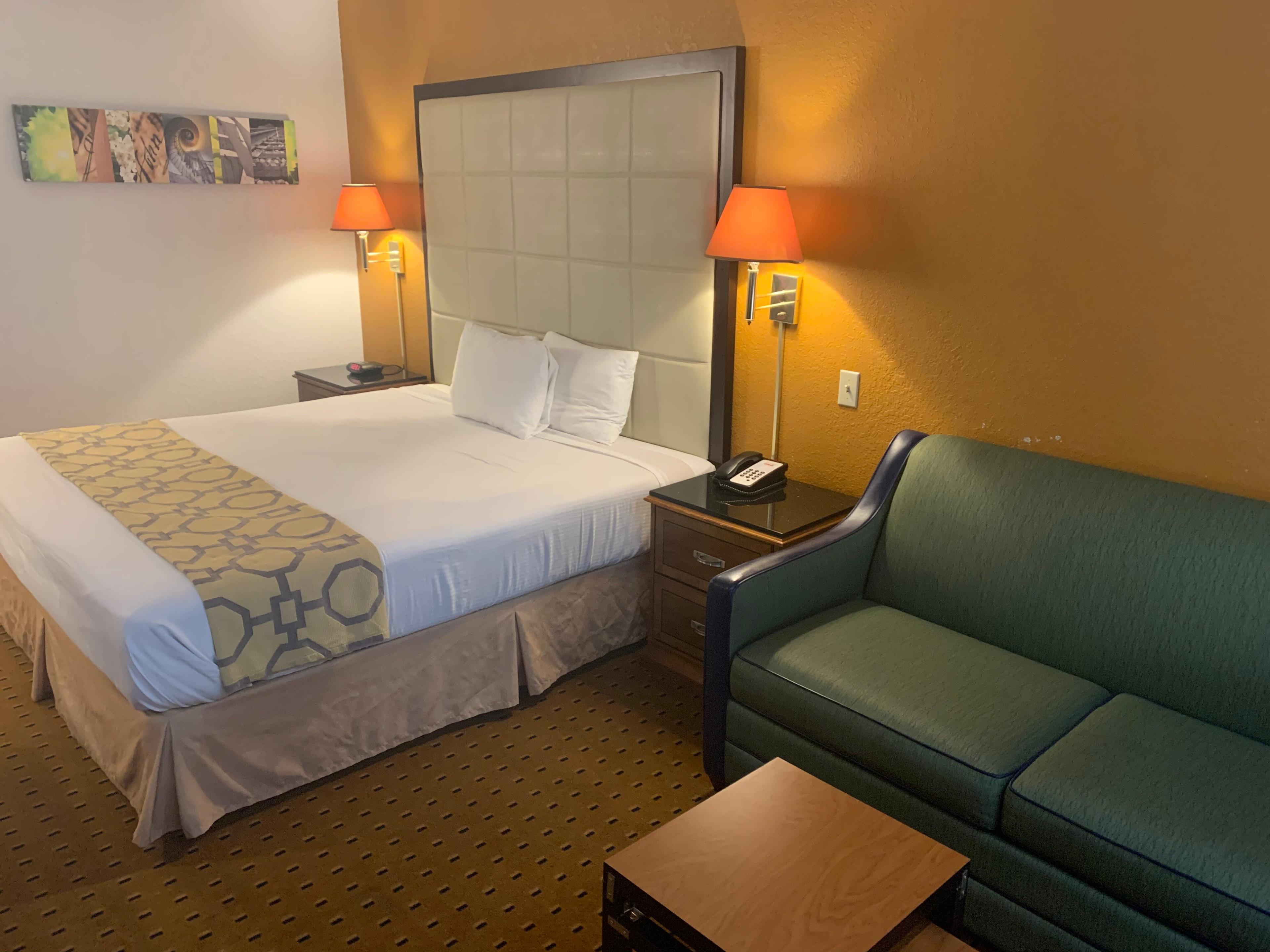 Brentwood Inn & Suites