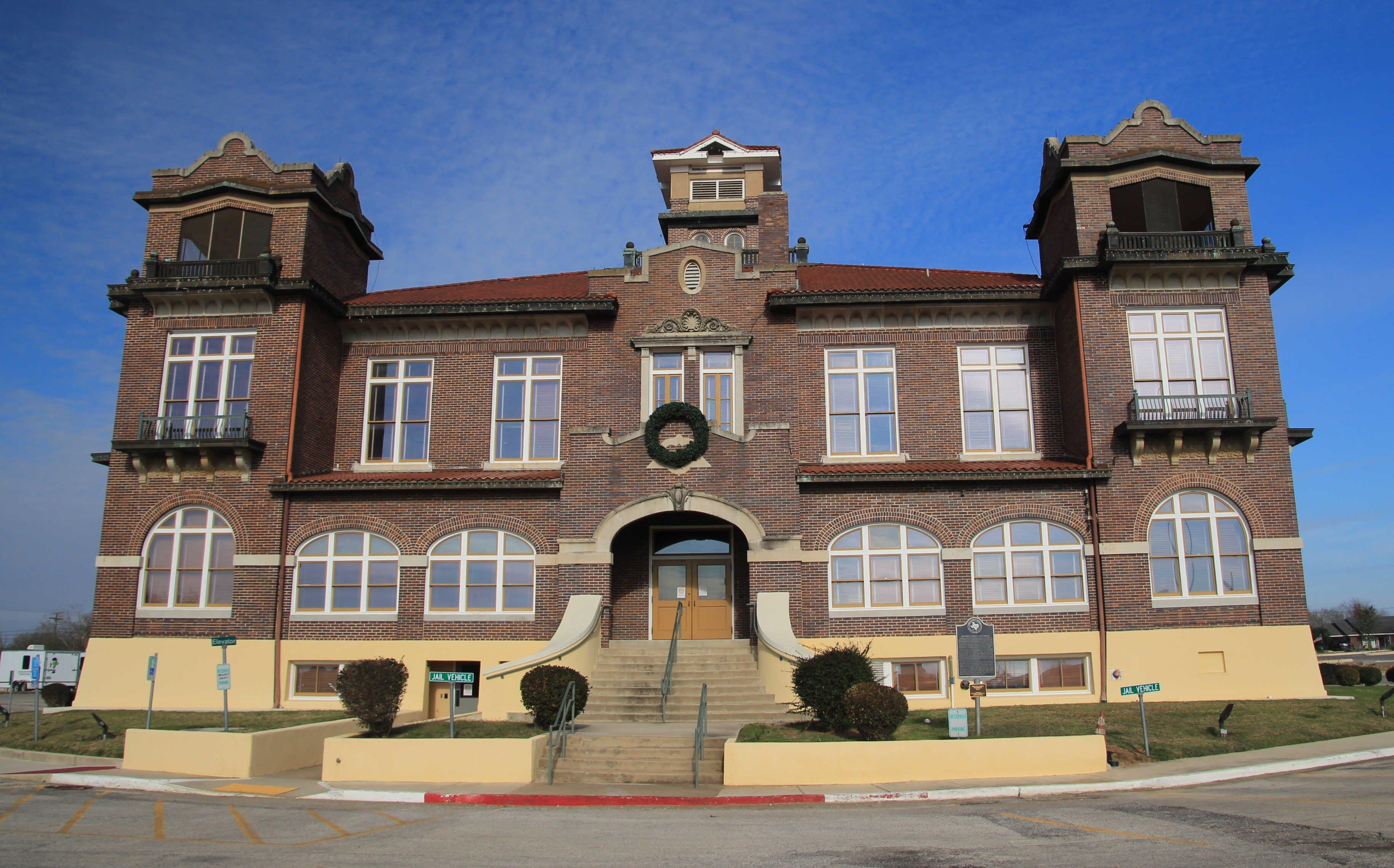 Atascosa County Courthouse