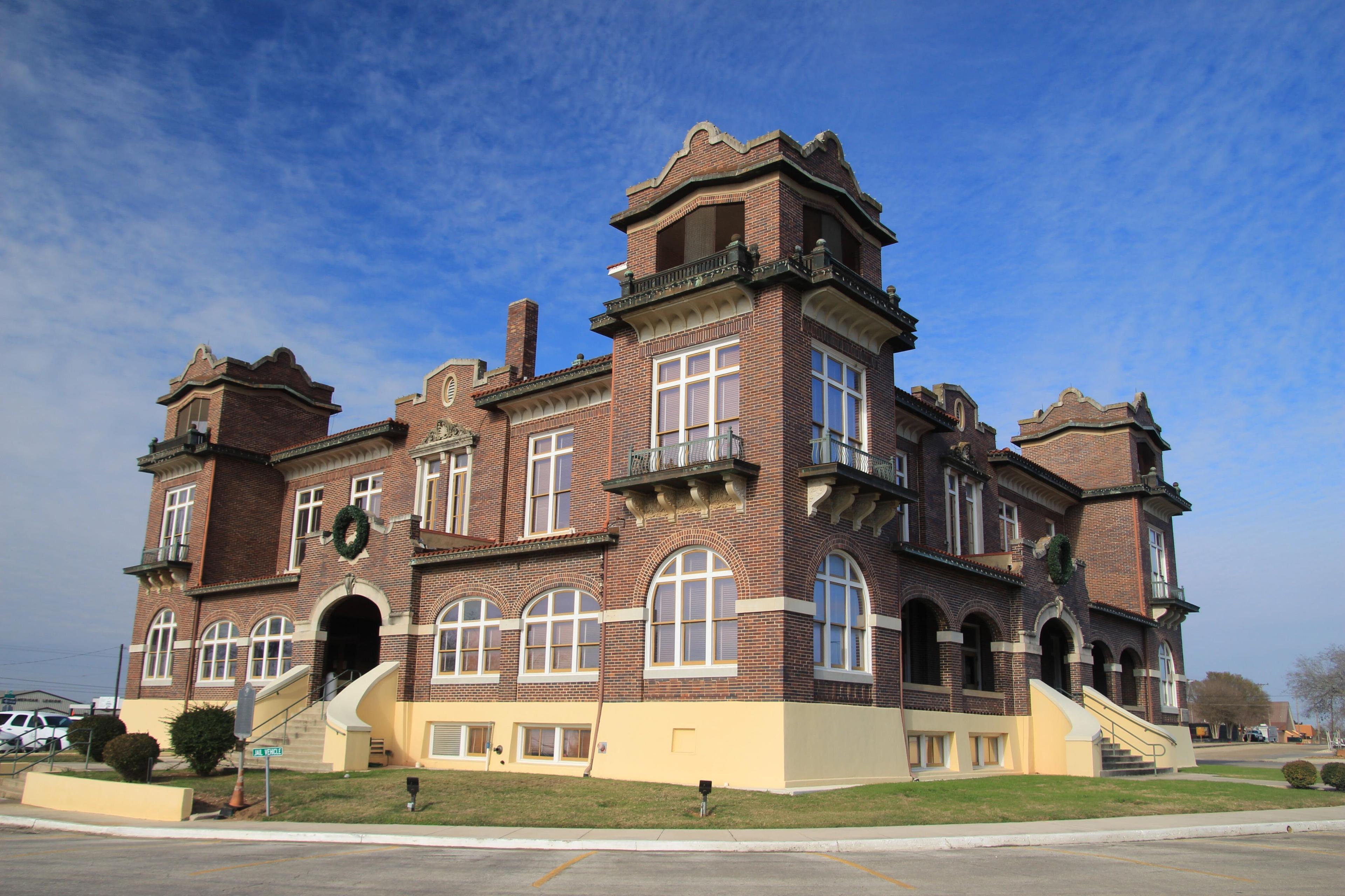 Atascosa County Courthouse