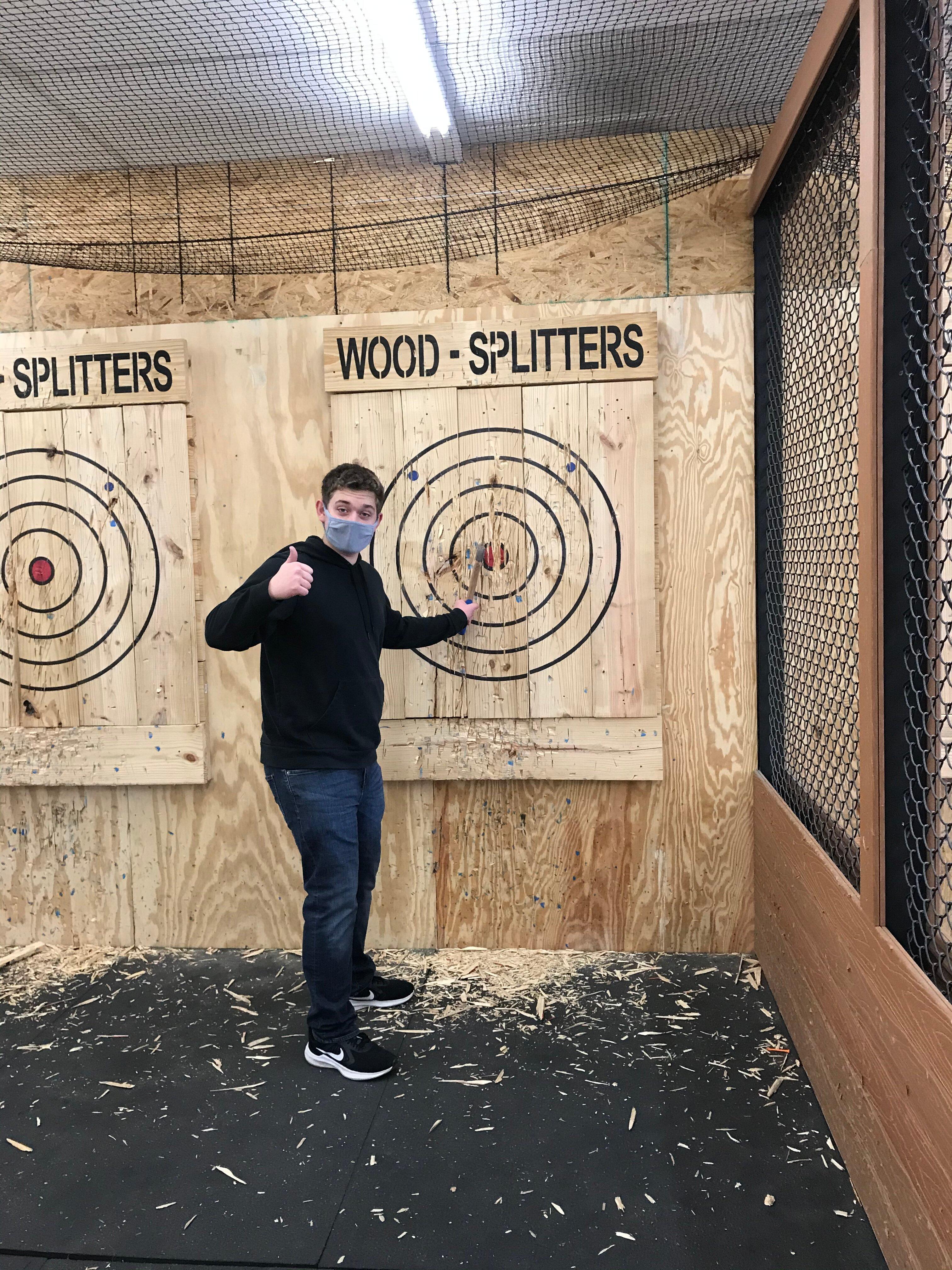 Wood-Splitters Axe Throwing