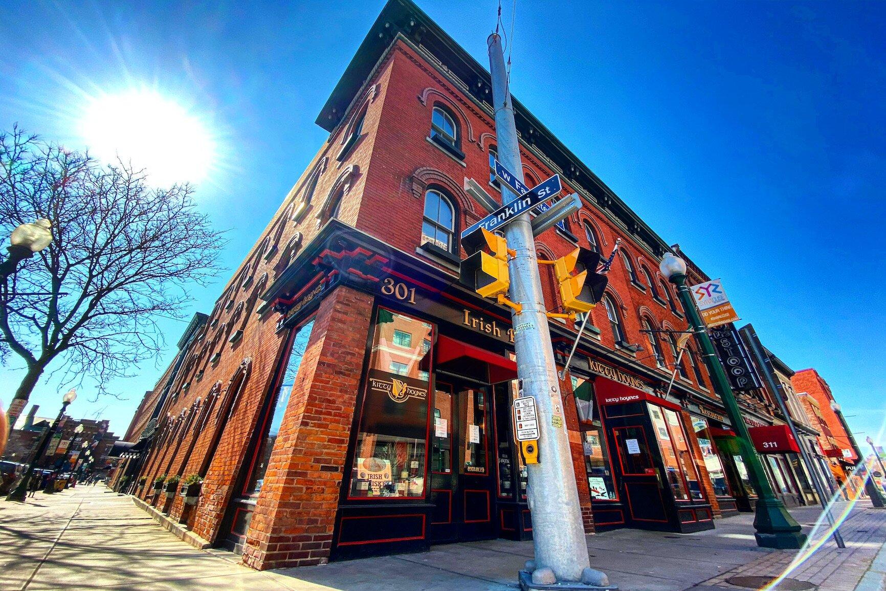 Kitty Hoynes Irish Pub & Restaurant