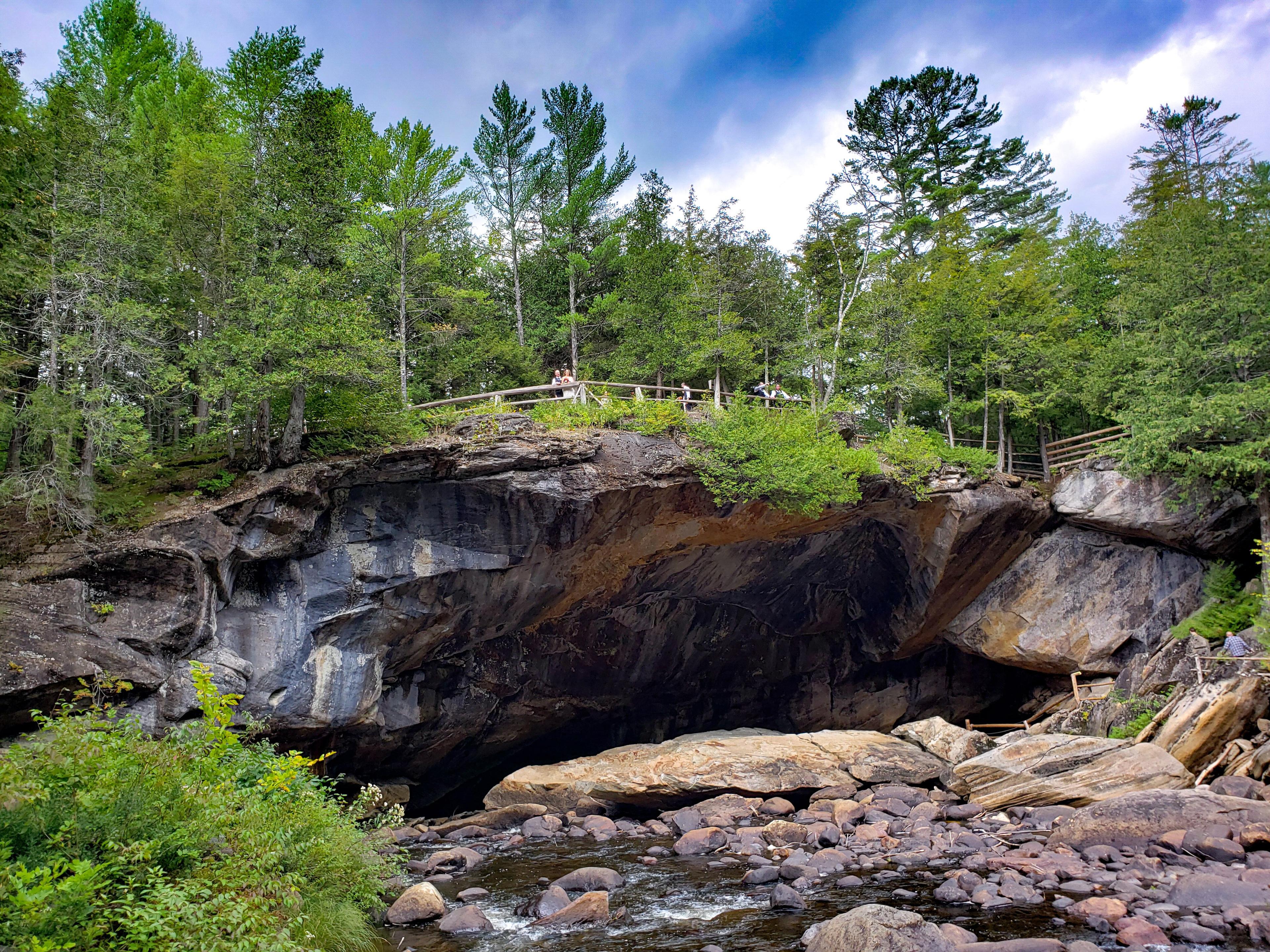 Natural Stone Bridge and Caves