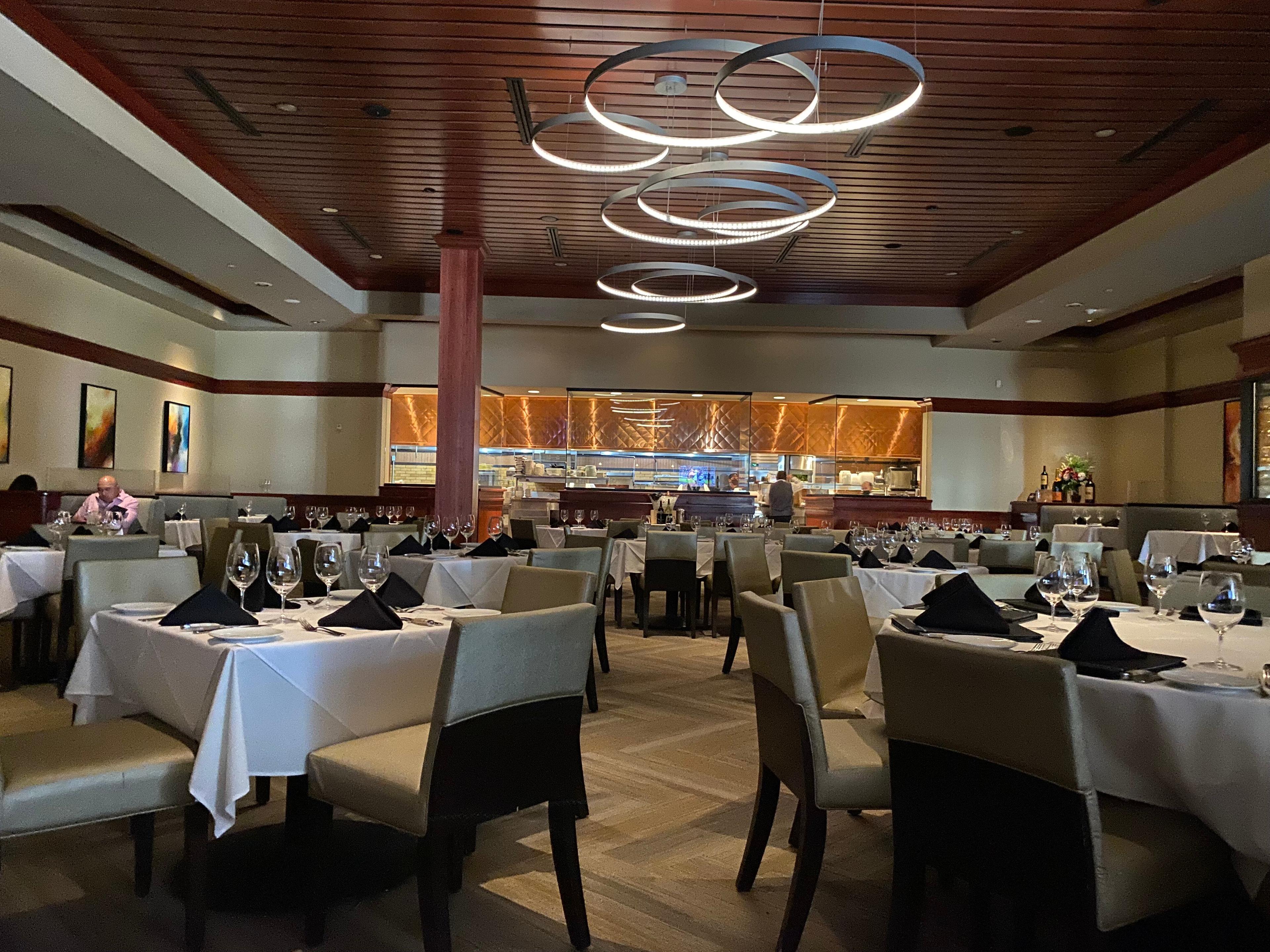 Fleming’s Prime Steakhouse & Wine Bar