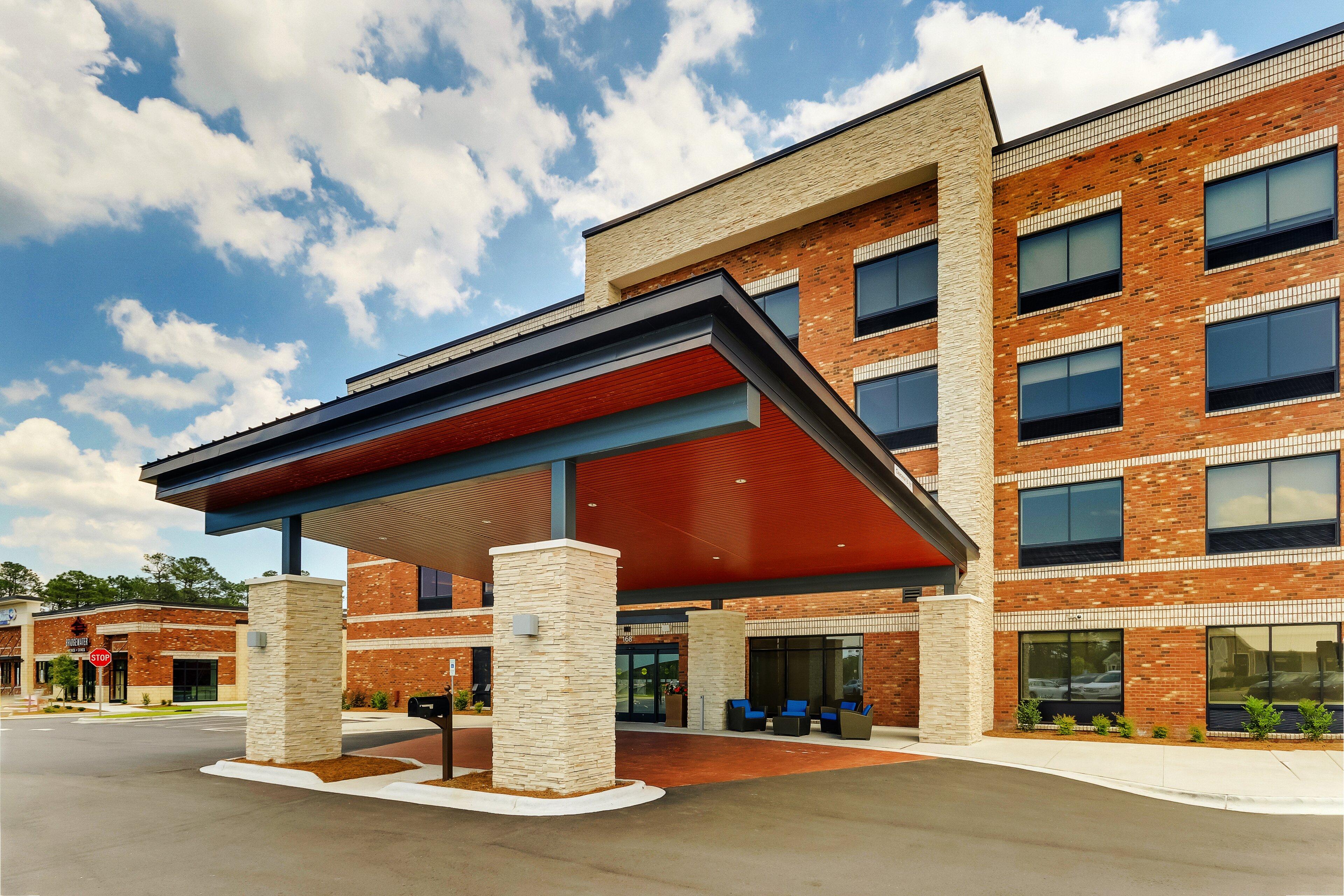 Holiday Inn Express Wilmington - Porters Neck, an IHG Hotel