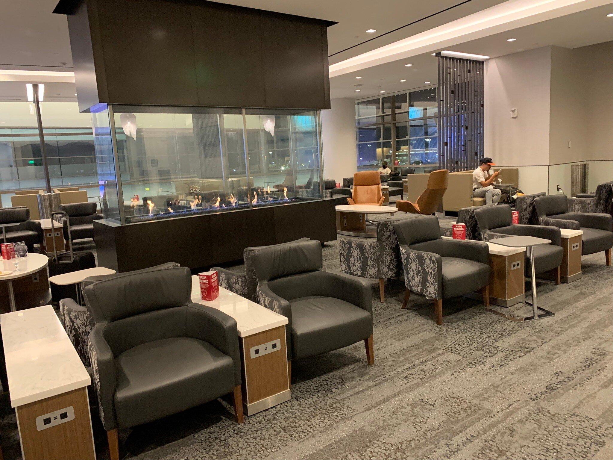 Delta Sky Club