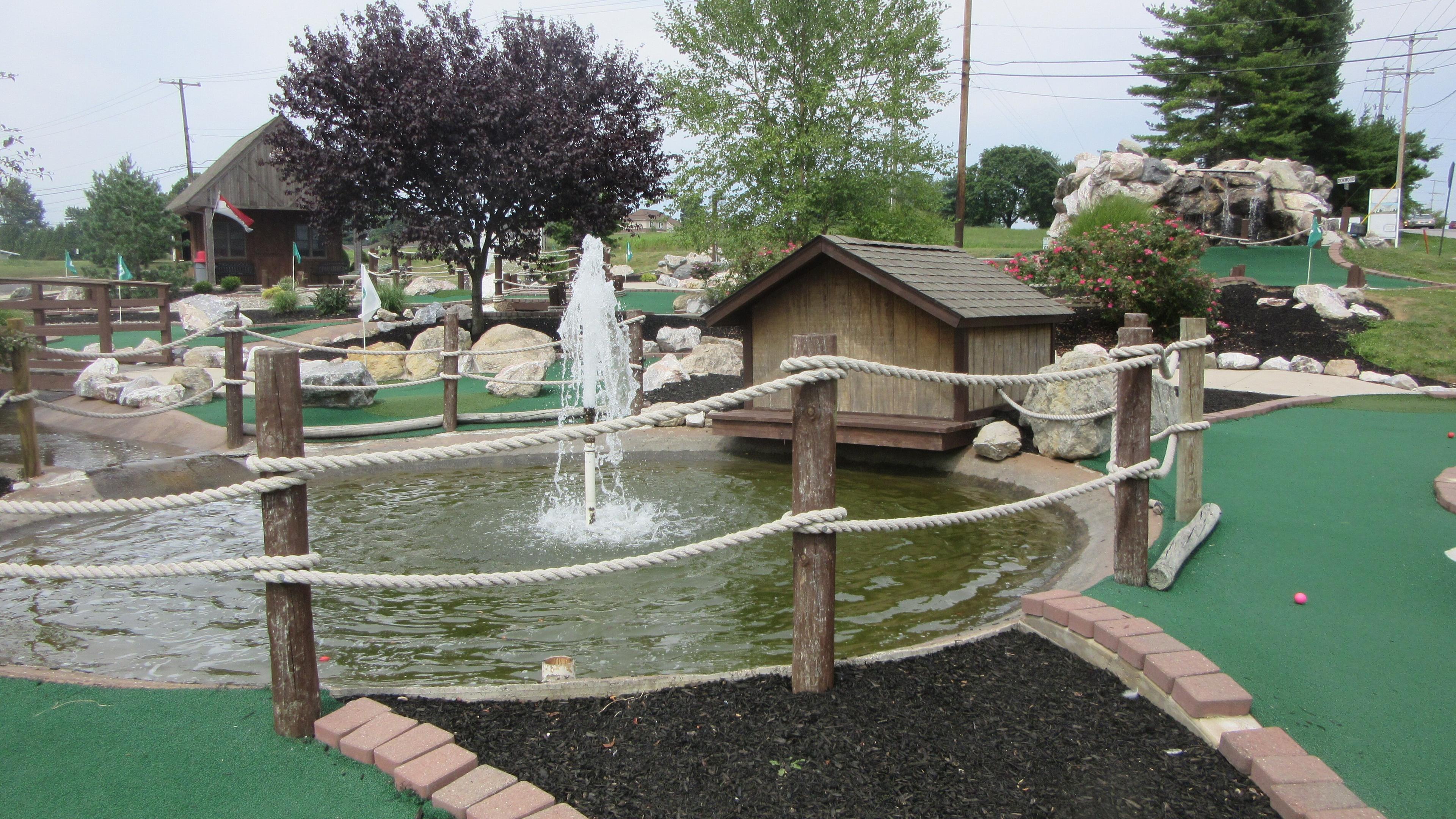 Mountain Mist Mini Golf