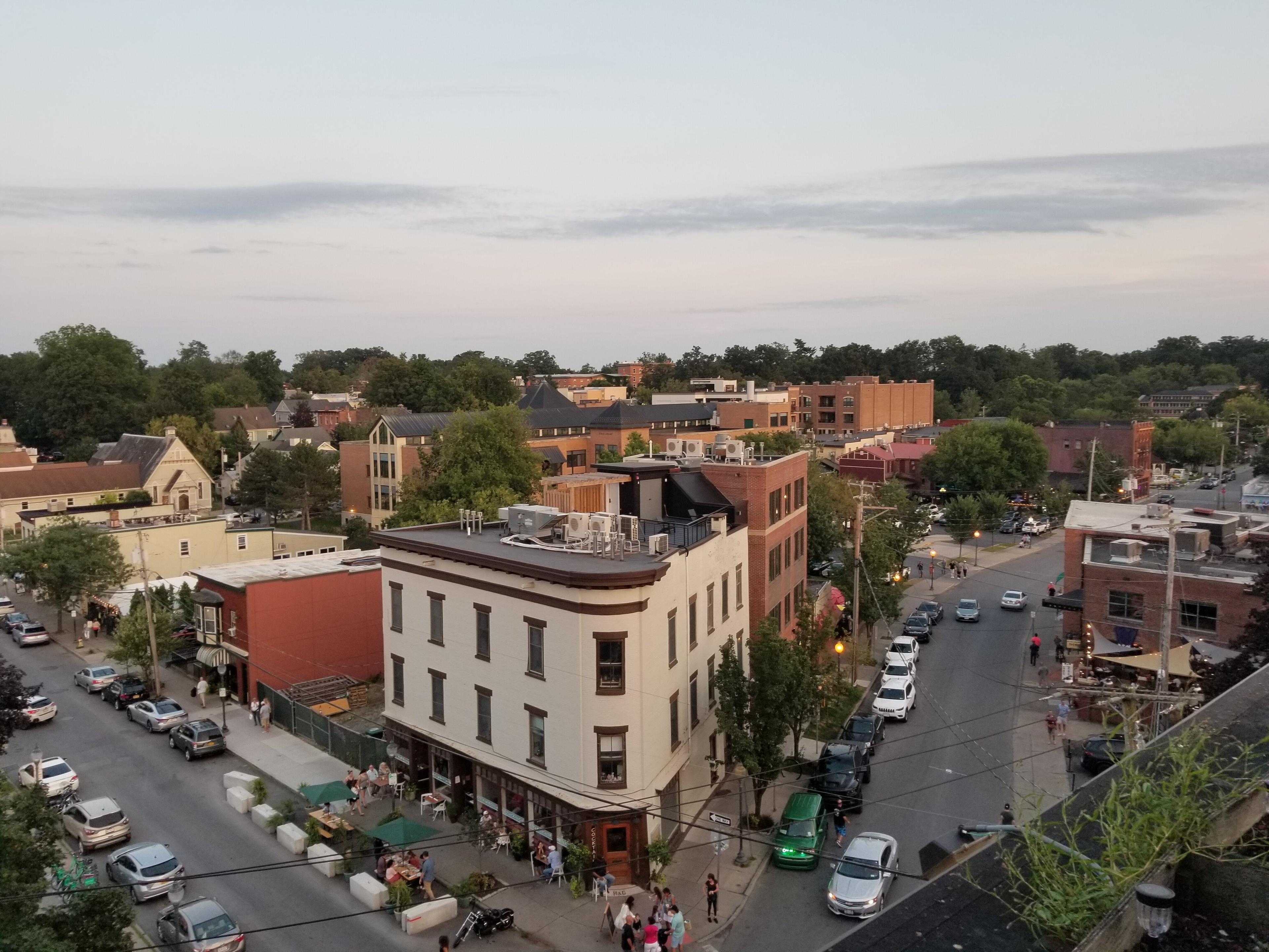 Saratoga City Tavern