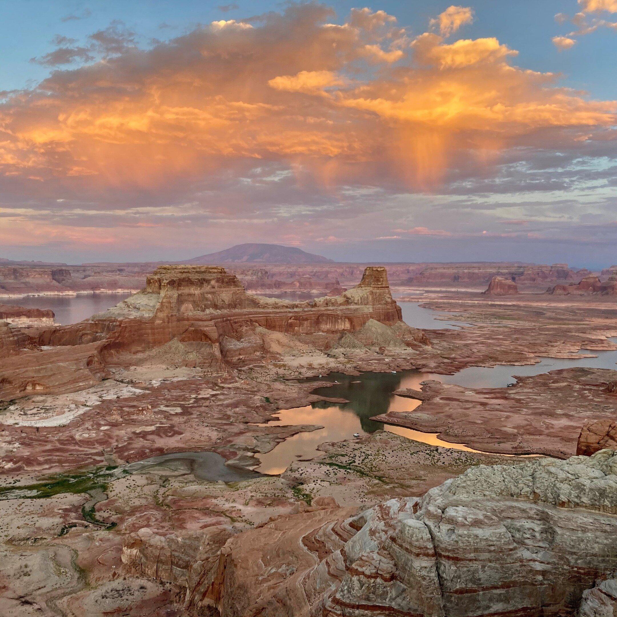 Lake Powell Scenic Tours