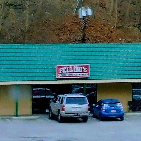 Fellinis Pizzeria