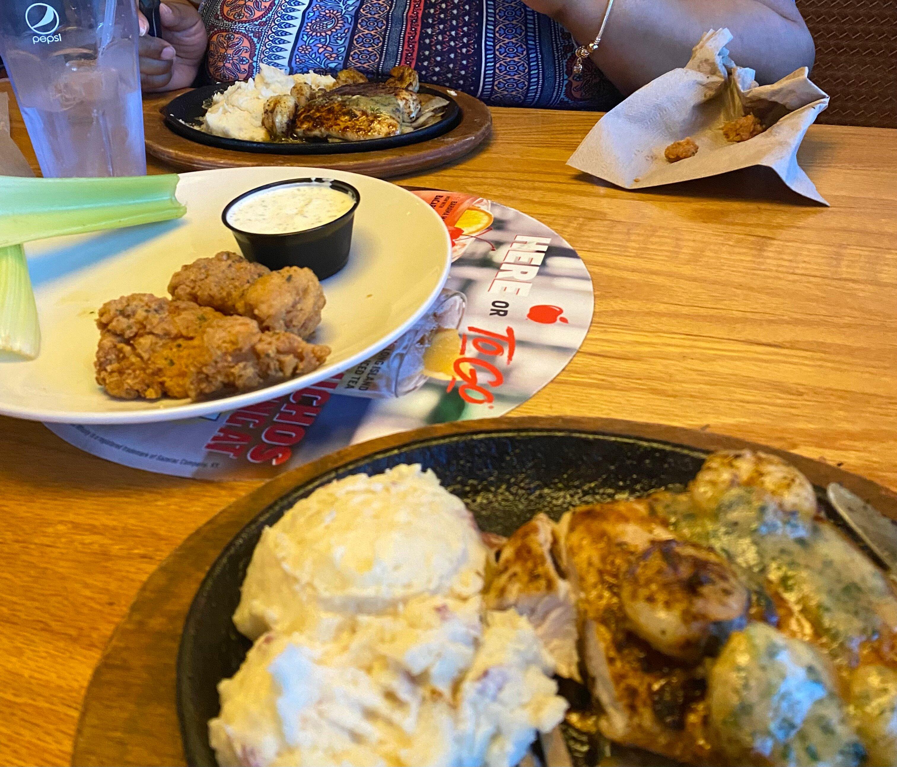 Applebee's Grill + Bar