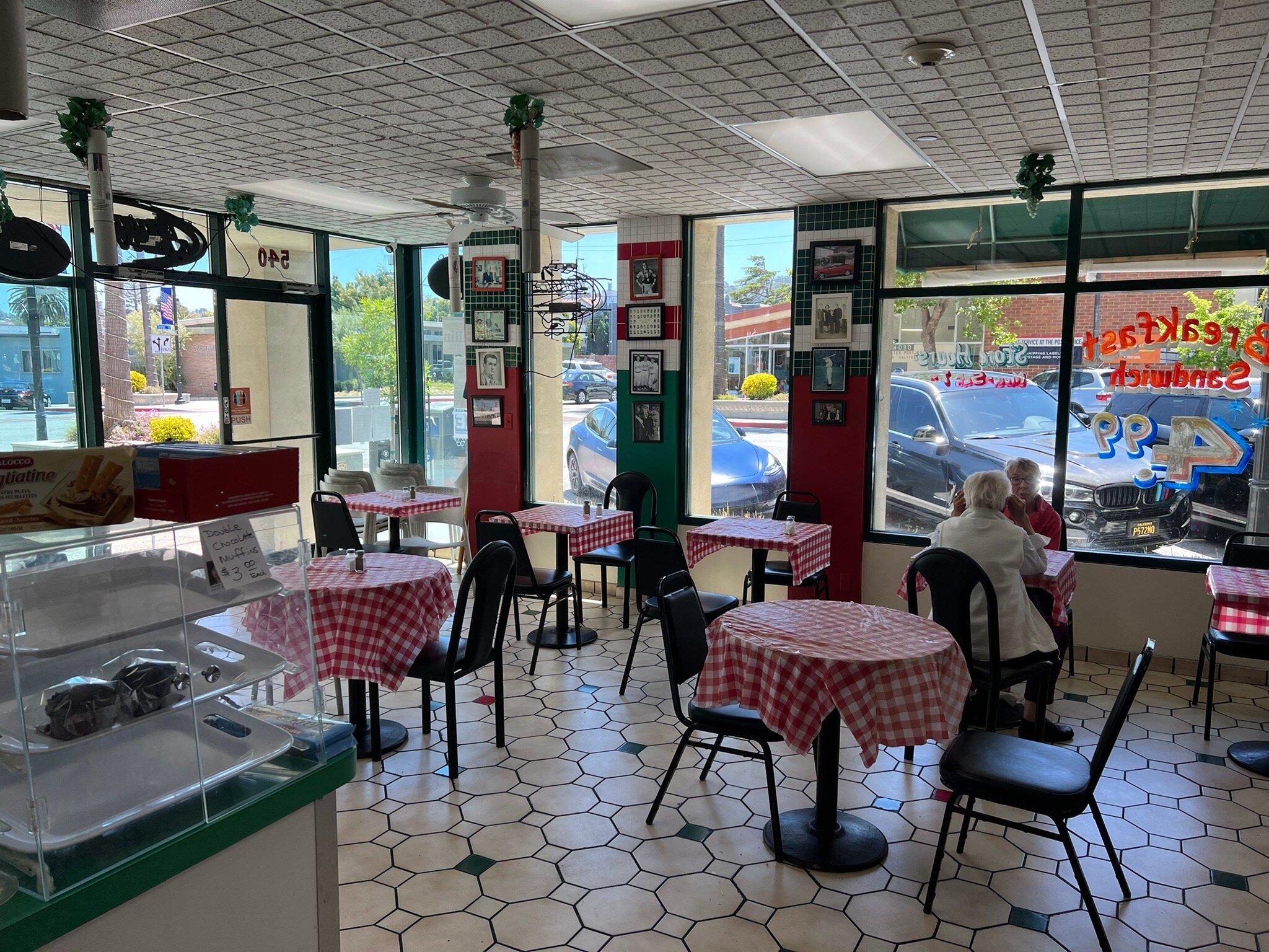 Leonardo's Deli Cafe