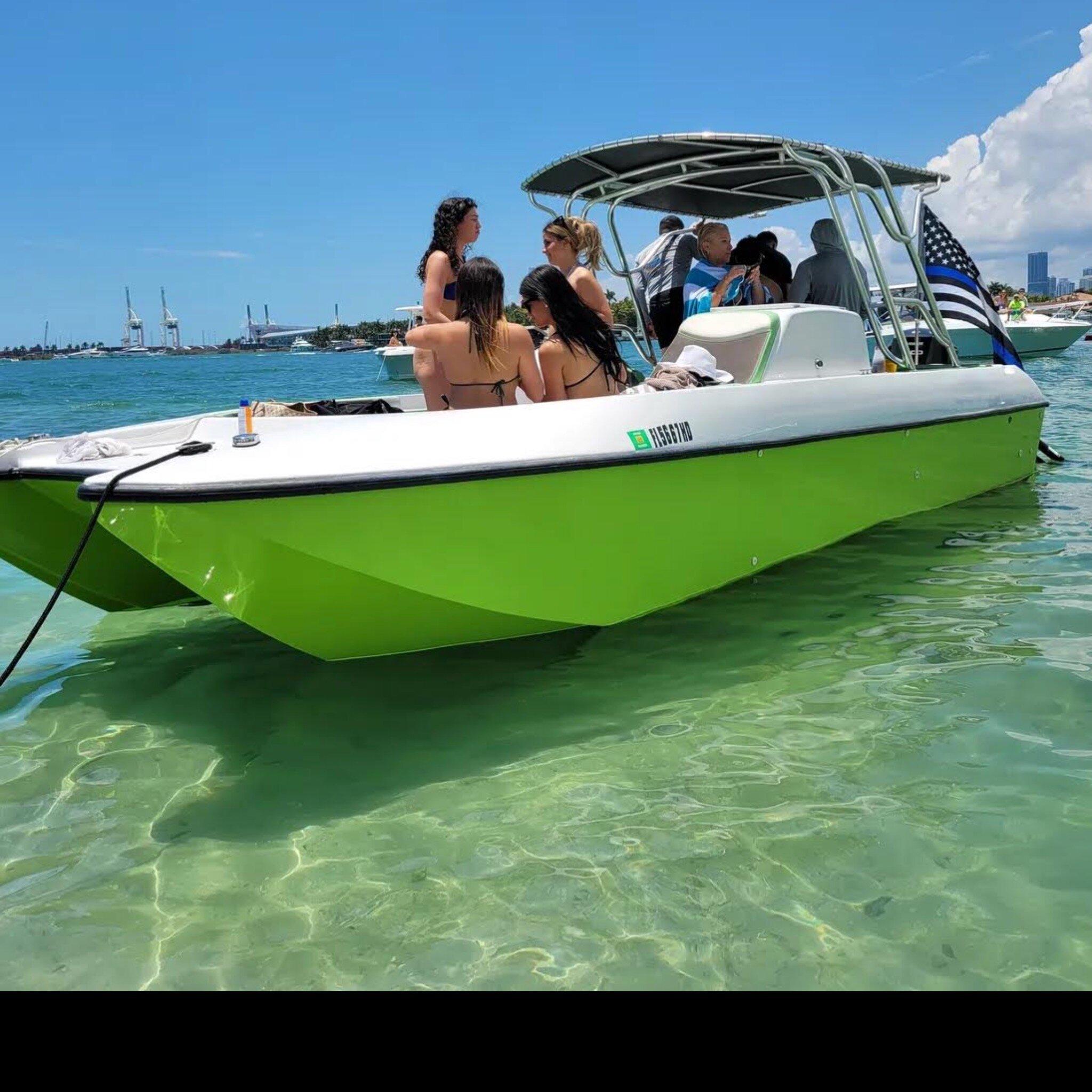 Miami Pleasure Boat Rental