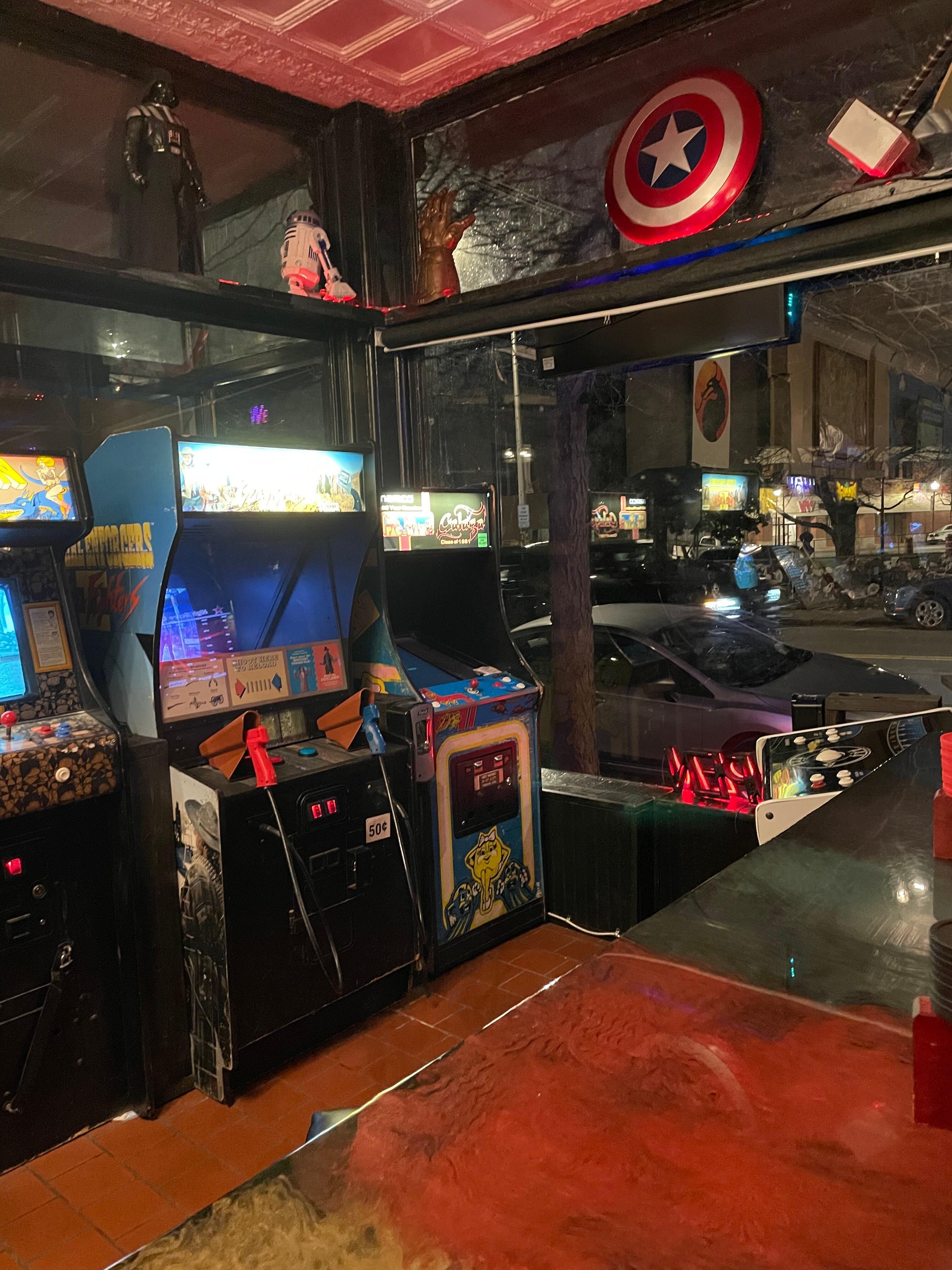 1Up Arcade & Pub