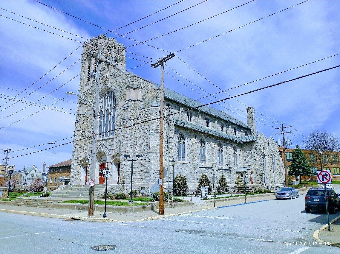 Holy Family Catholic Church