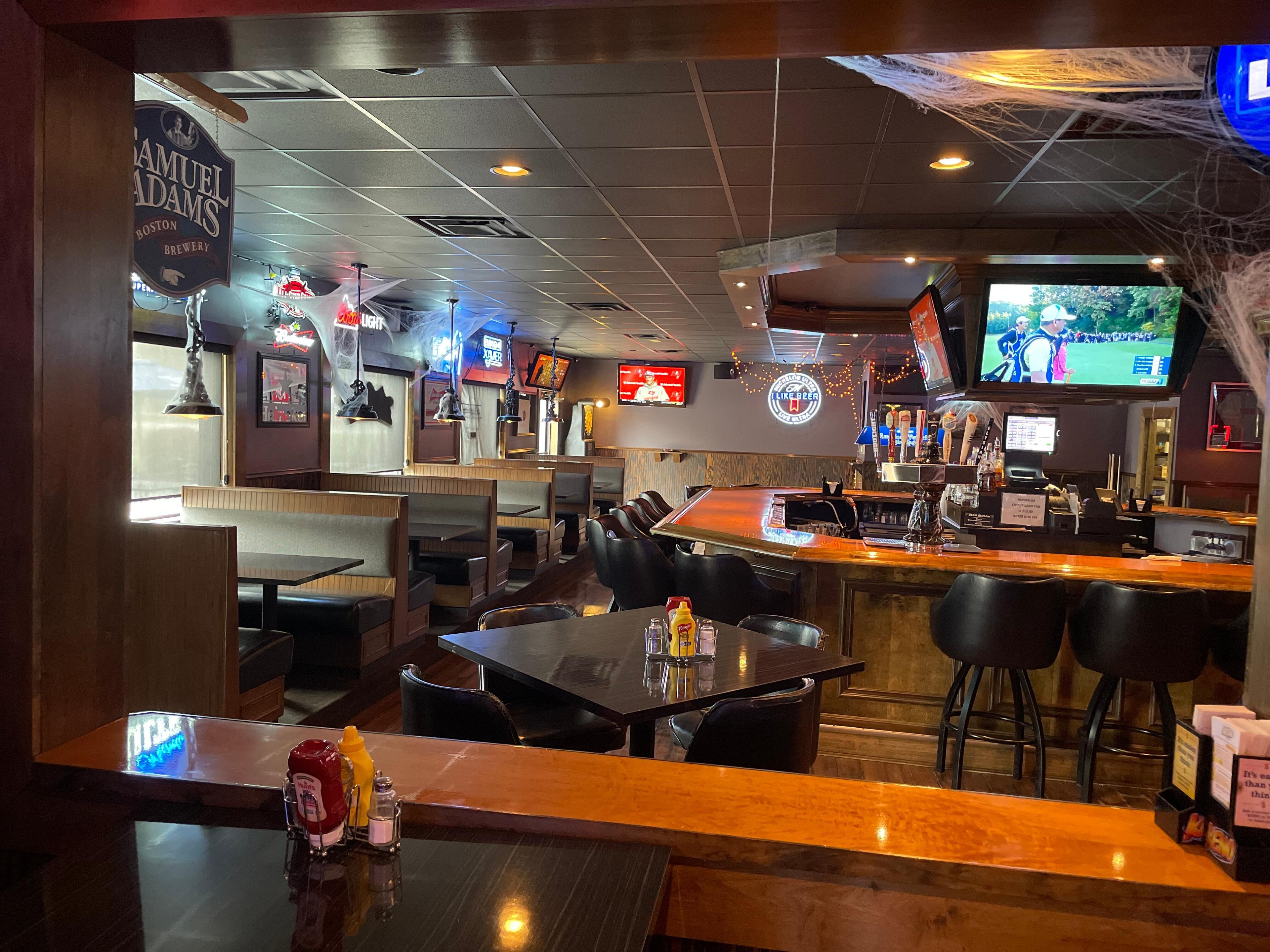 Grandstand Bar and Grille