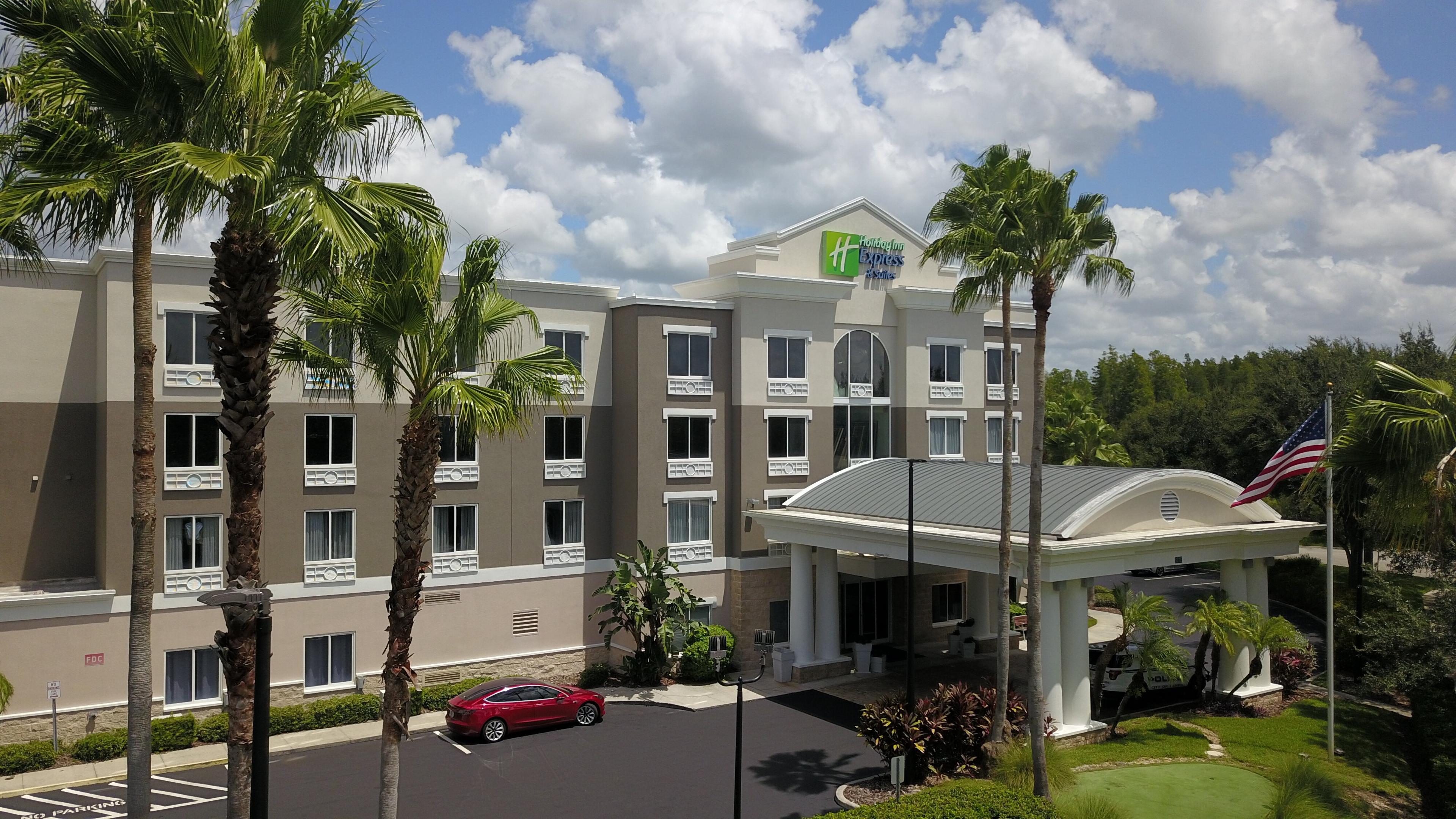 Holiday Inn Express & Suites Tampa-I-75 @ Bruce B. Downs, an IHG Hotel