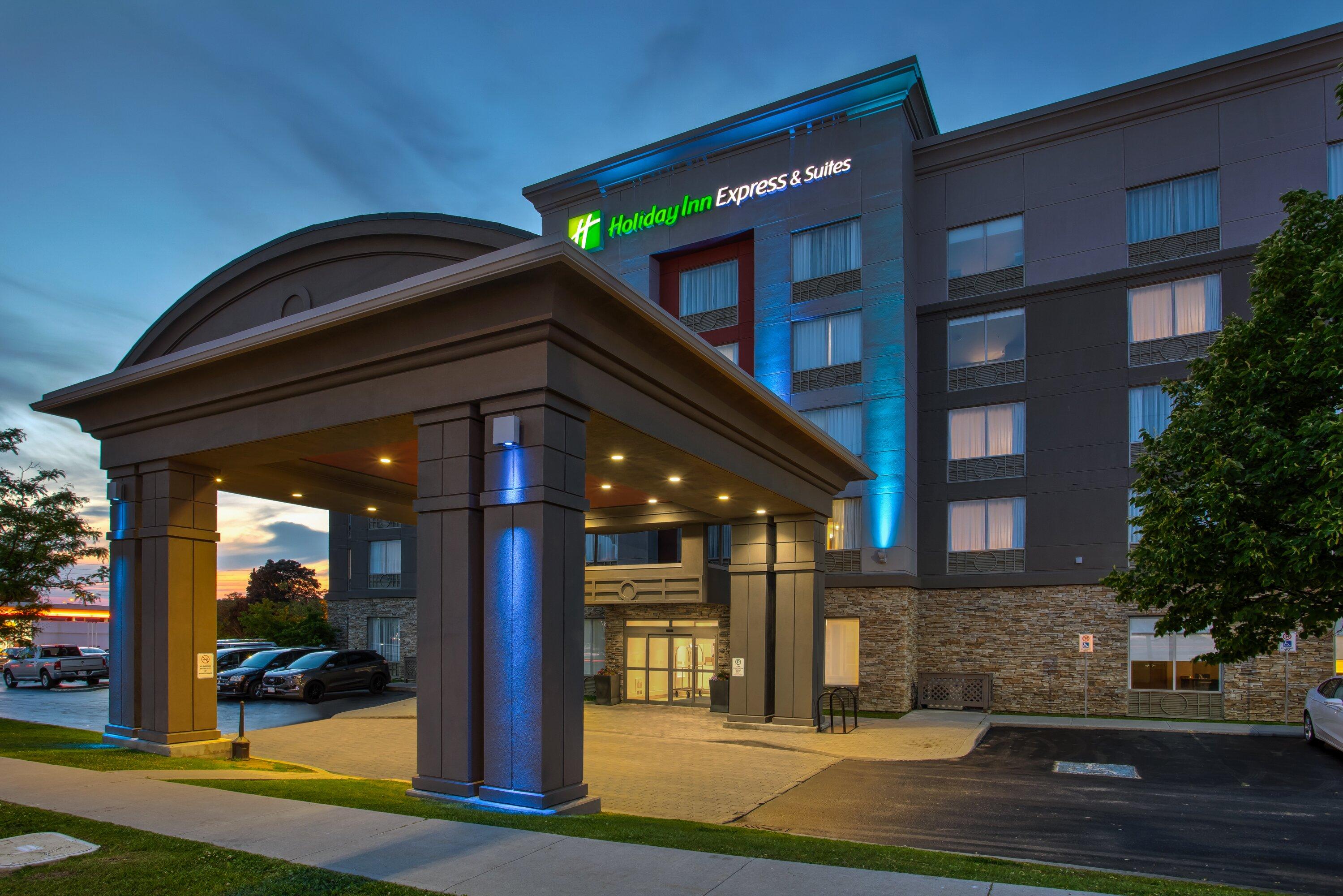 Holiday Inn Express & Suites Kingston Central, an IHG Hotel