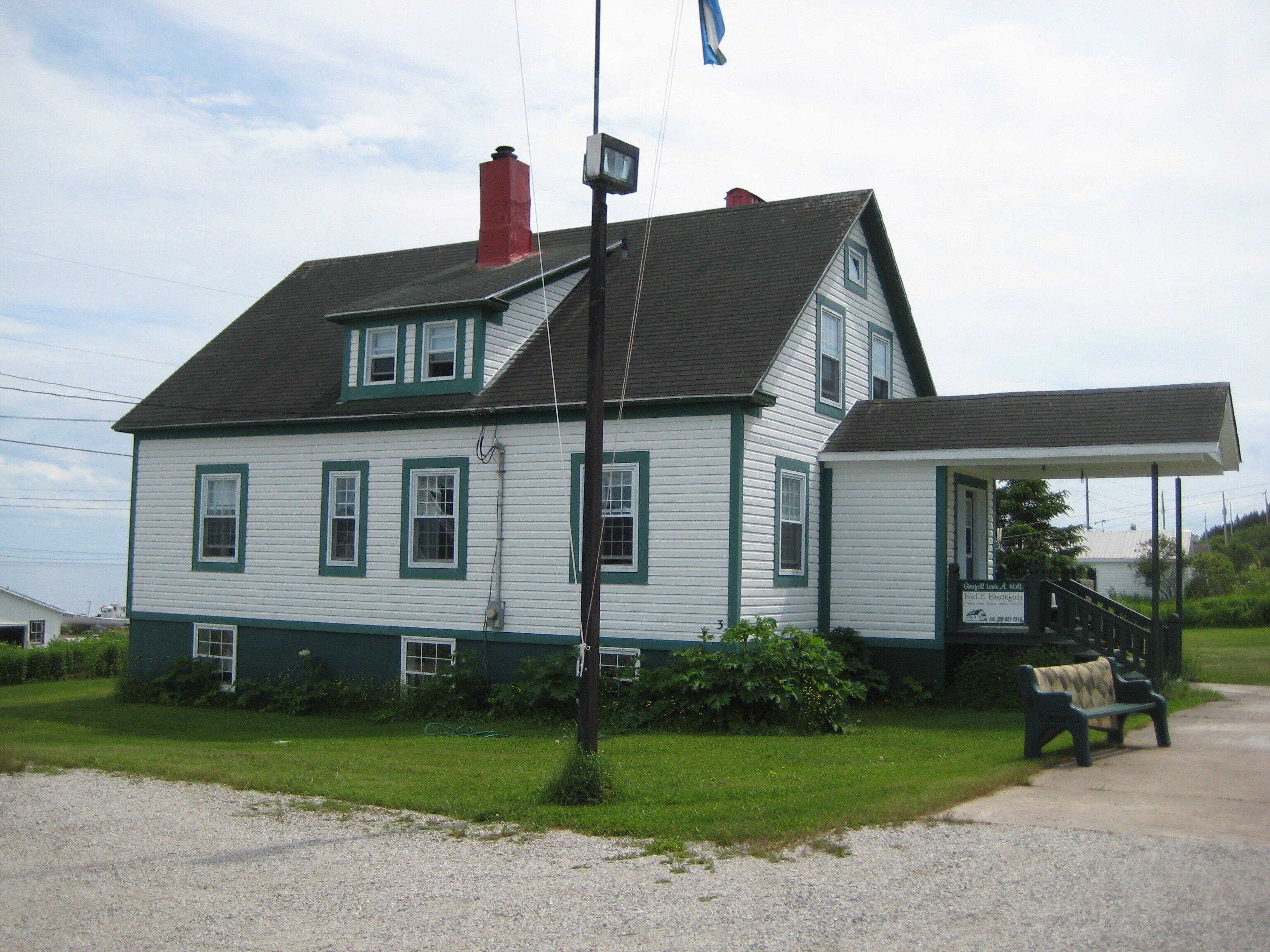 Grenfell Louie A. Hall BB & Cottages