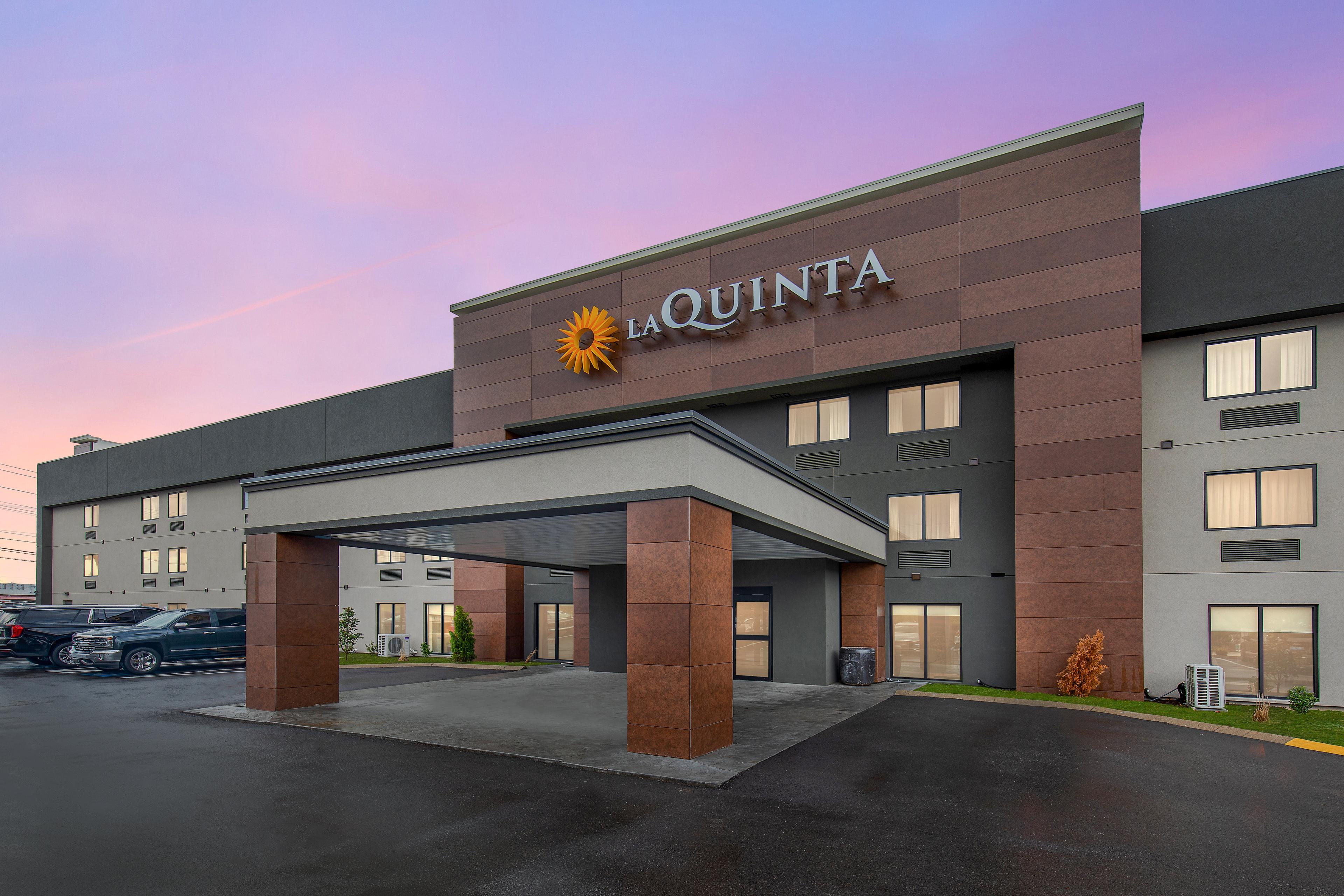 La Quinta Inn & Suites By Wyndham Nashville Airport