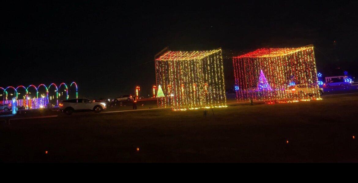 Dancing Lights Of Christmas