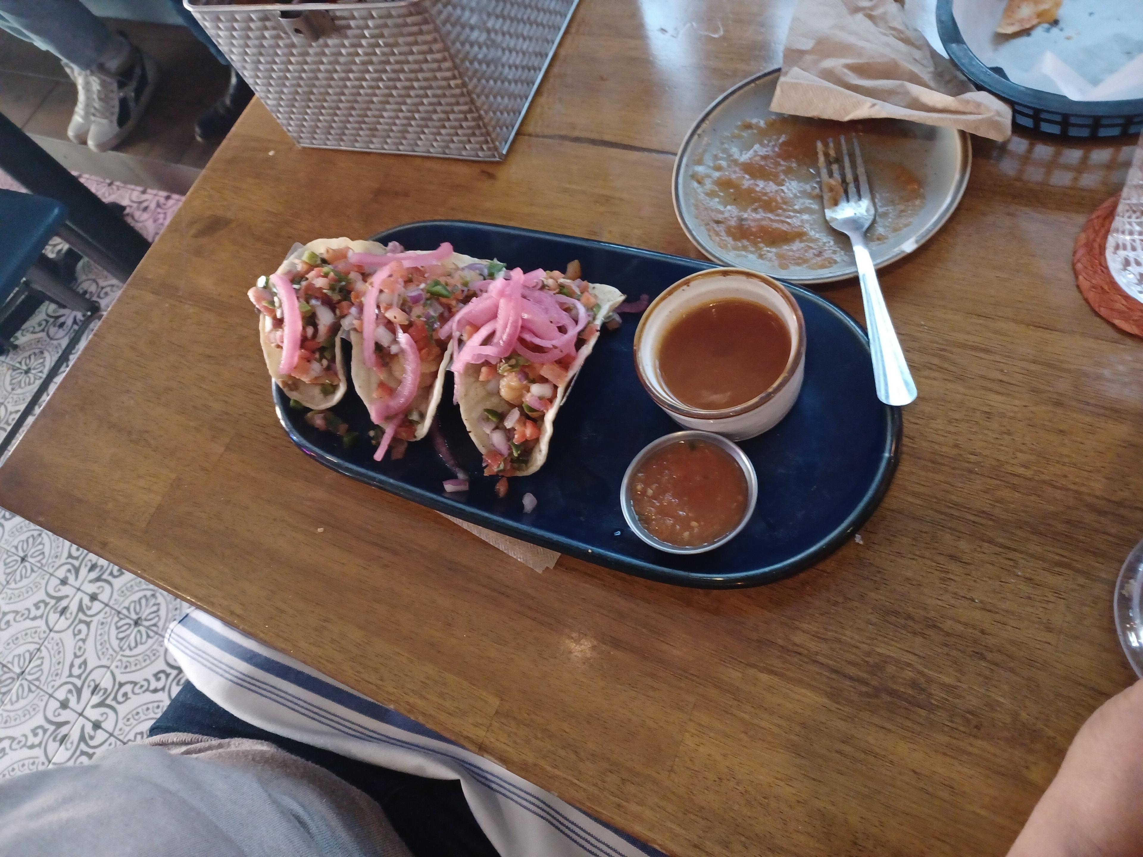 CRUDA Mariscos & Oyster Bar