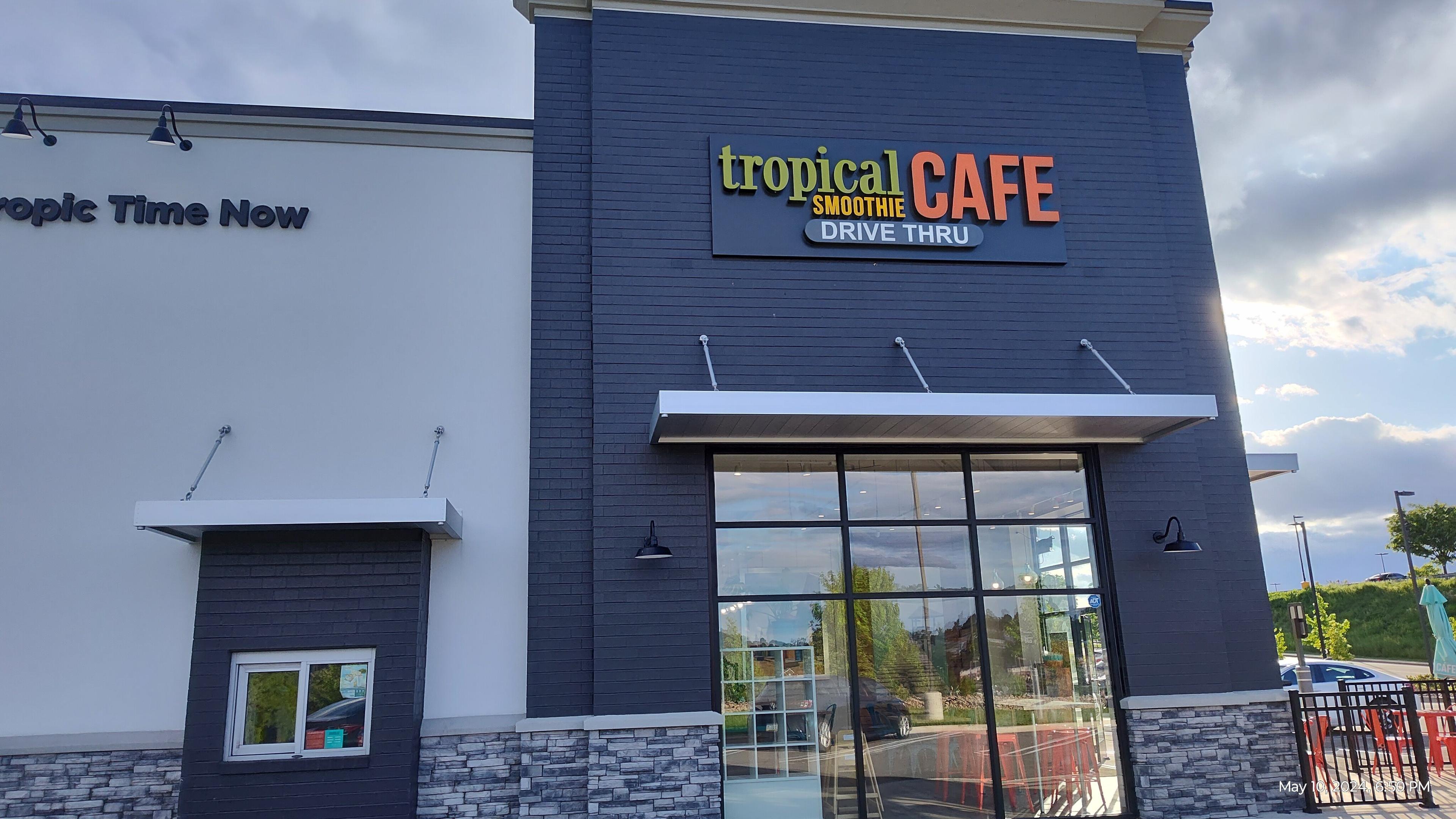 Tropical Smoothie Cafe