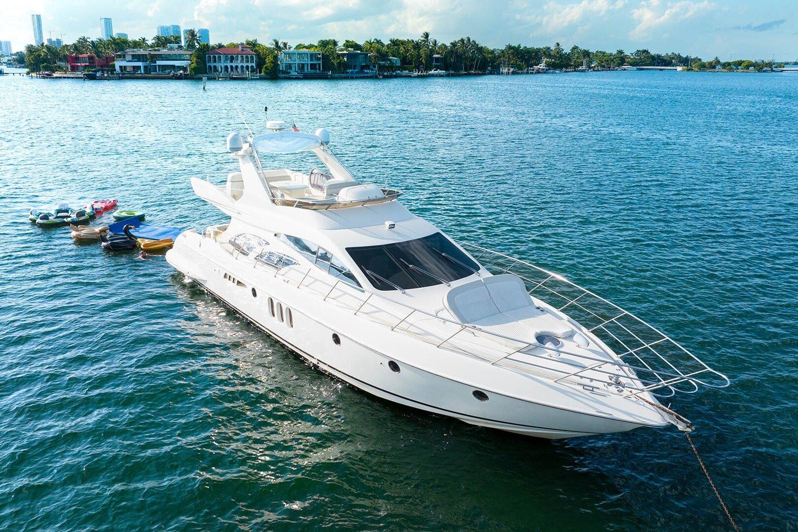 UNIQ Yacht Charters - Miami