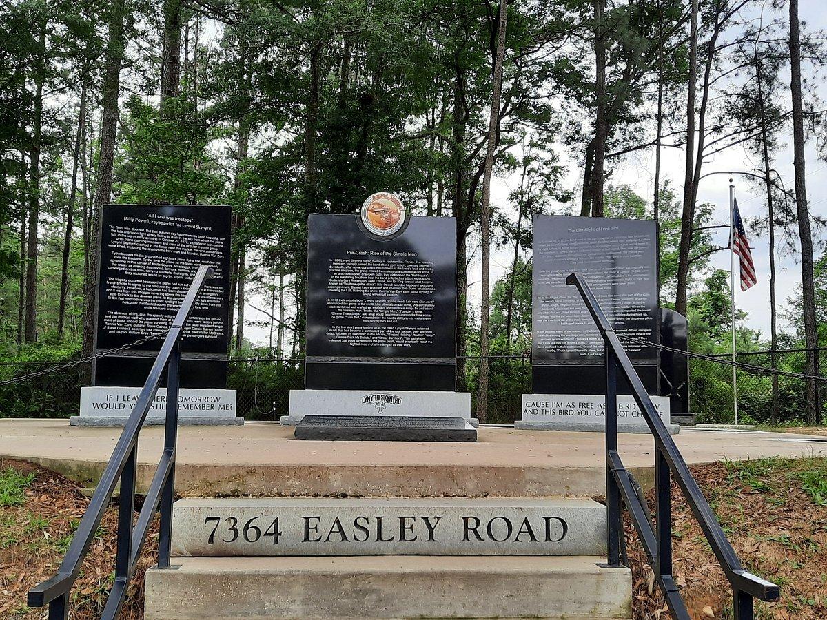 Lynyrd Skynyrd Monument