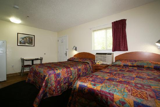 Intown Suites Extended Stay West Palm Beach FL - Military Trail Rd