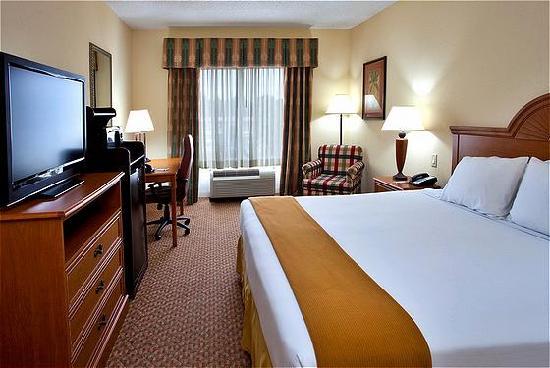 Holiday Inn Express & Suites Spring Hill, an IHG Hotel