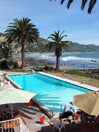 Shoals Restaurant at The Cliff House Inn