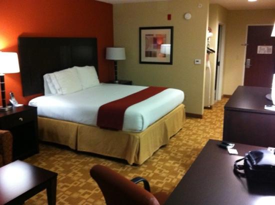 Holiday Inn Express & Suites Memphis/Germantown, an IHG Hotel