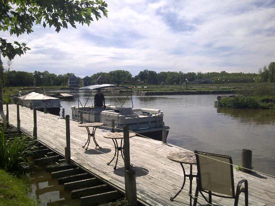 Fisher Bay Yacht Club Restaurant