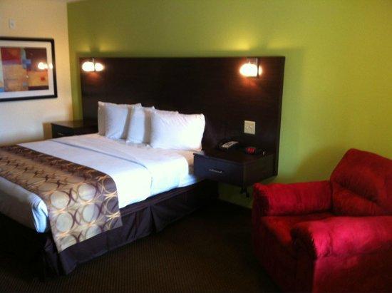 Americas Best Value Inn & Suites Lake Charles at I-210 Exit 11