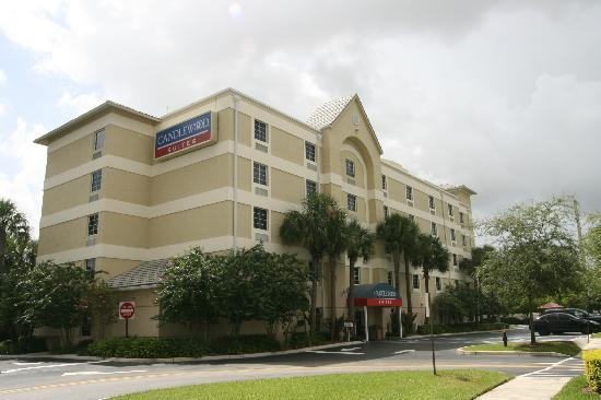 Candlewood Suites FT Lauderdale Airport/Cruise, An IHG Hotel