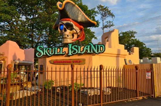 Skull Island Mini Golf