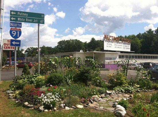 Brattleboro Outlet Center