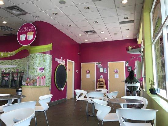 Menchie's Frozen Yogurt