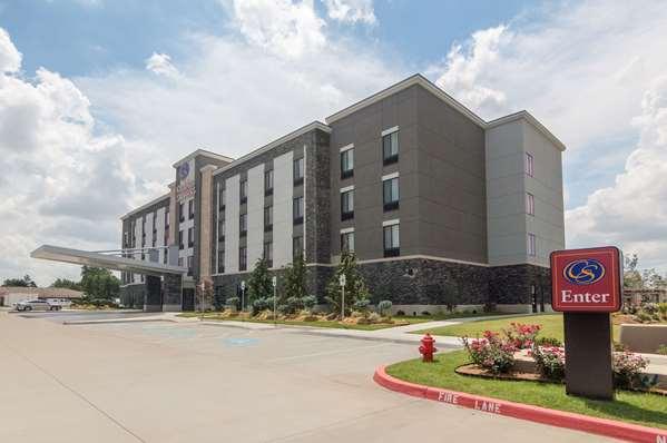 Comfort Suites Meridian and I-40