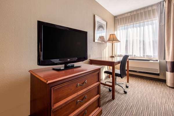 Quality Inn & Suites New Castle