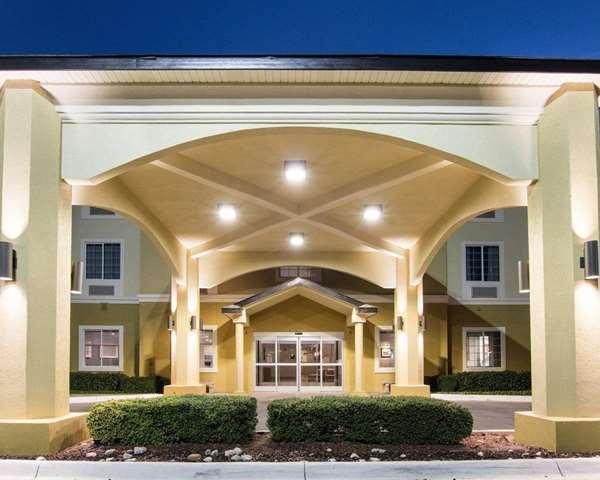 Comfort Suites San Angelo near University