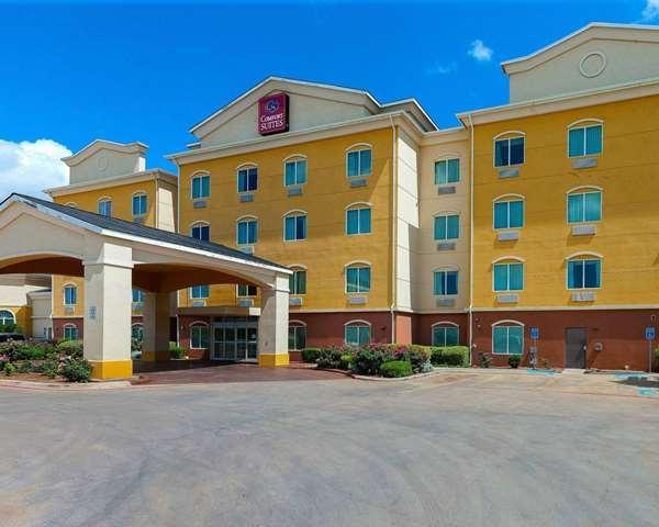 Comfort Suites University