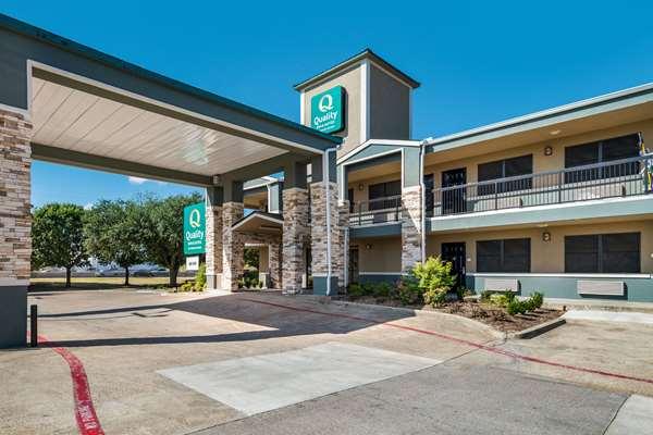 Quality Inn & Suites Garland - East Dallas