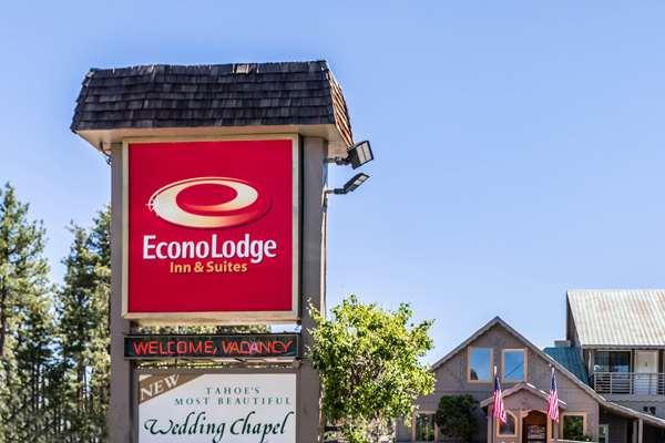 Econo Lodge Inn & Suites Heavenly Village Area