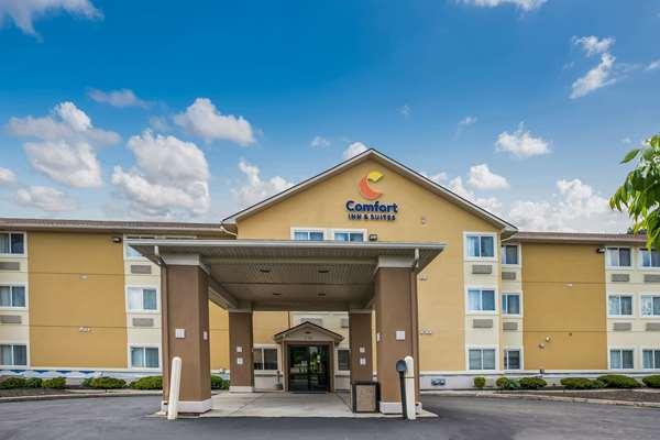 Comfort Inn & Suites Fairborn Near Wright Patterson AFB