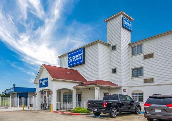 Rodeway Inn & Suites Port Arthur-Groves