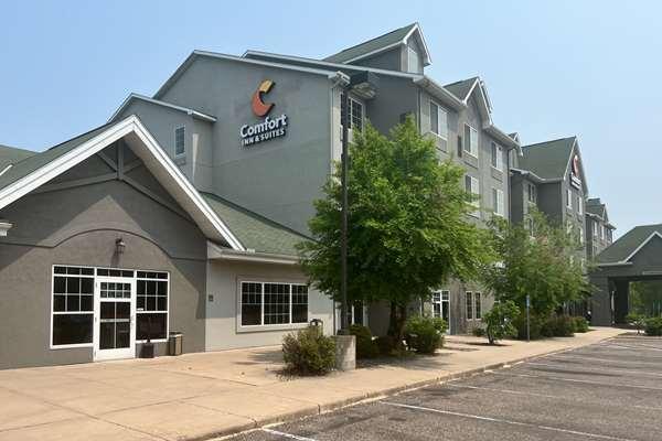 Comfort Inn & Suites St Paul Northeast