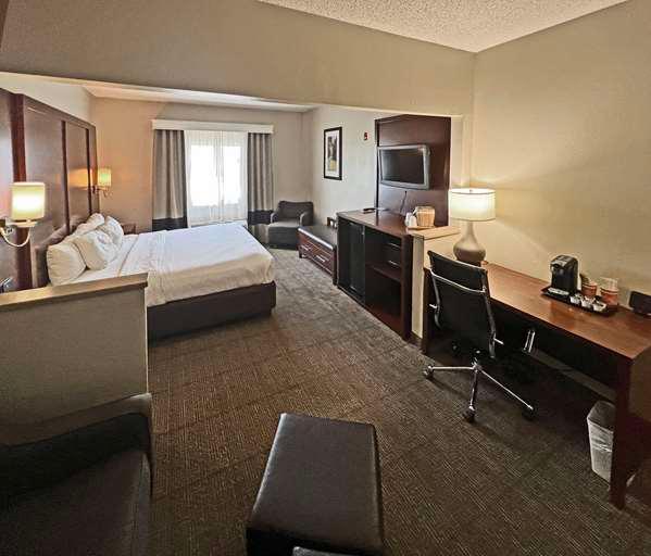 Comfort Suites Peoria Sports Complex