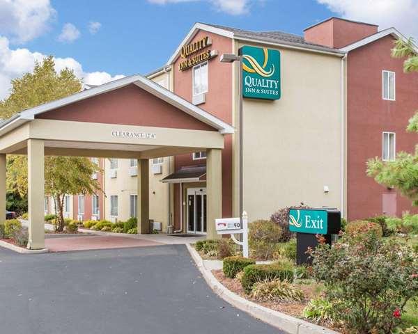 Quality Inn & Suites